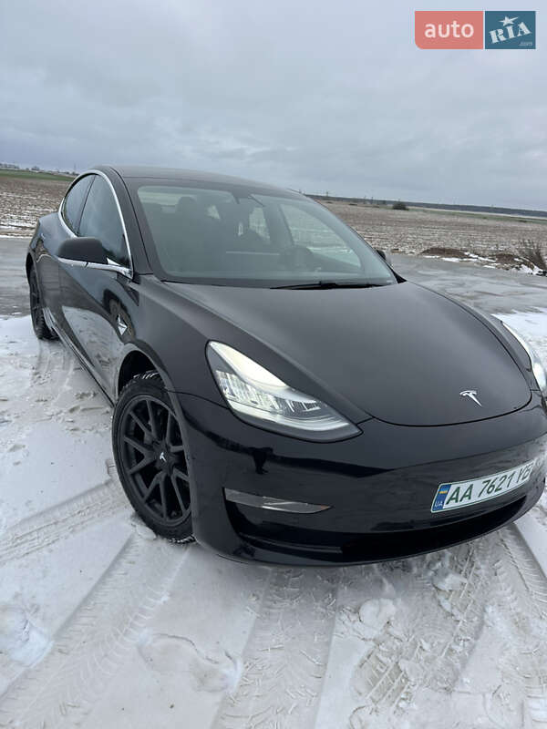Седан Tesla Model 3 2019 в Киеве фото 6 Седан Tesla Model 3 2019 в Киеве