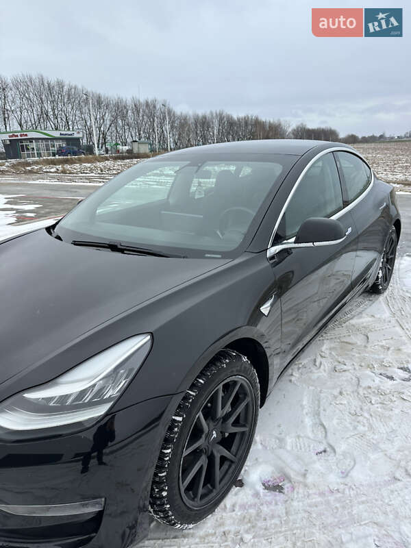 Седан Tesla Model 3 2019 в Киеве фото 30 Седан Tesla Model 3 2019 в Киеве