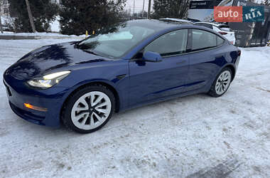 Седан Tesla Model 3 2022 в Львове