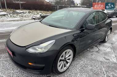 Седан Tesla Model 3 2022 в Луцьку
