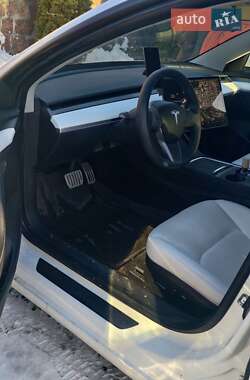 Седан Tesla Model 3 2022 в Кропивницком