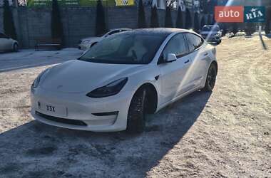 Седан Tesla Model 3 2022 в Кропивницком