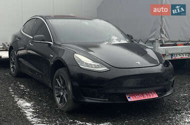 Седан Tesla Model 3 2018 в Луцке