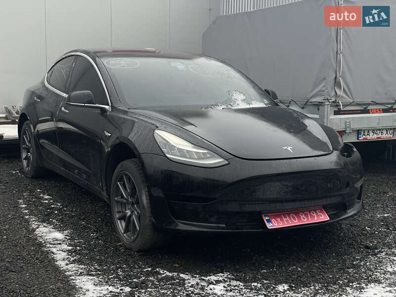 Седан Tesla Model 3 2018 в Луцке