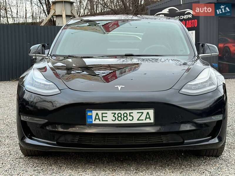 Седан Tesla Model 3 2019 в Днепре