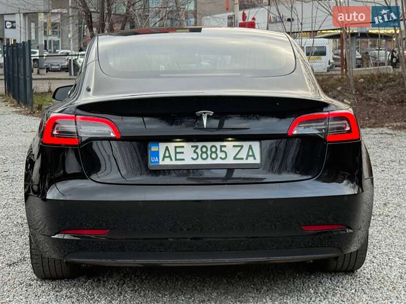 Седан Tesla Model 3 2019 в Днепре