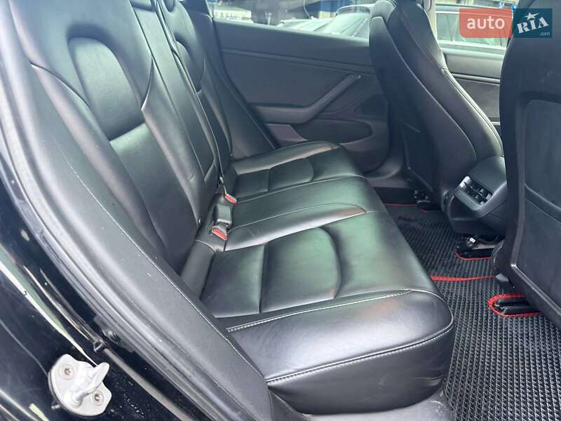 Седан Tesla Model 3 2019 в Днепре