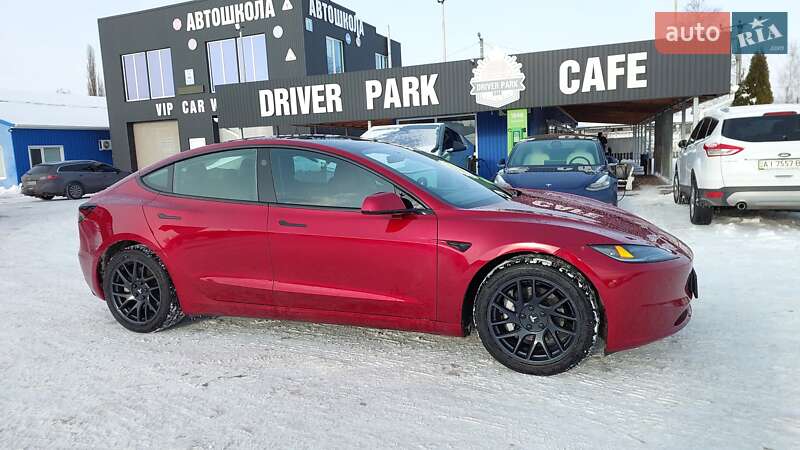 Седан Tesla Model 3 2024 в Барышевке
