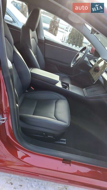 Седан Tesla Model 3 2024 в Барышевке