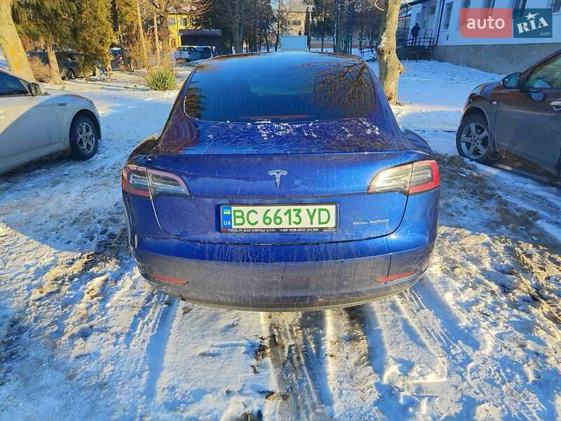 Седан Tesla Model 3 2020 в Львові