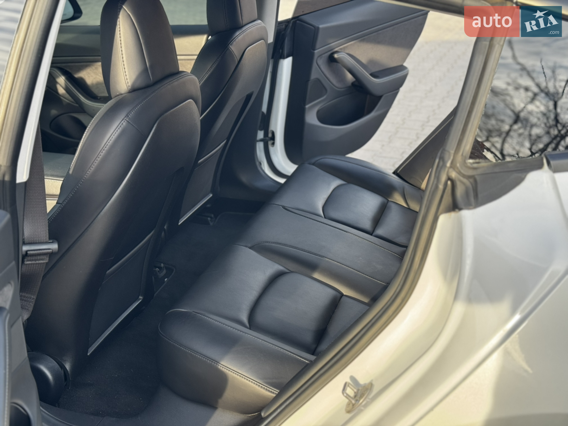 2018 Tesla Model 3 - мініатюра 10