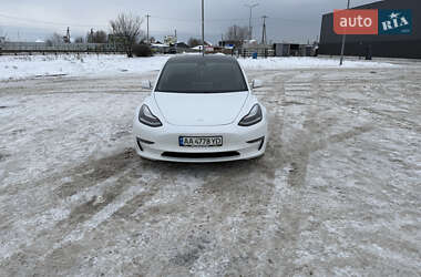 Седан Tesla Model 3 2020 в Киеве
