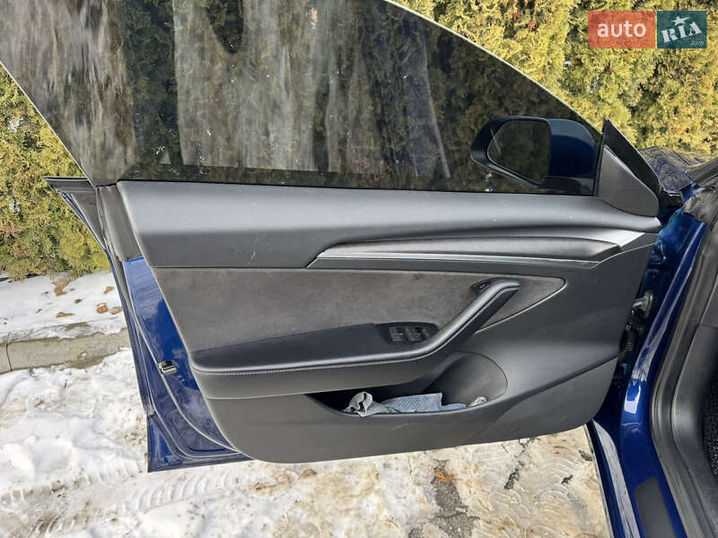 Седан Tesla Model 3 2022 в Луцьку фото 23 Седан Tesla Model 3 2022 в Луцьку