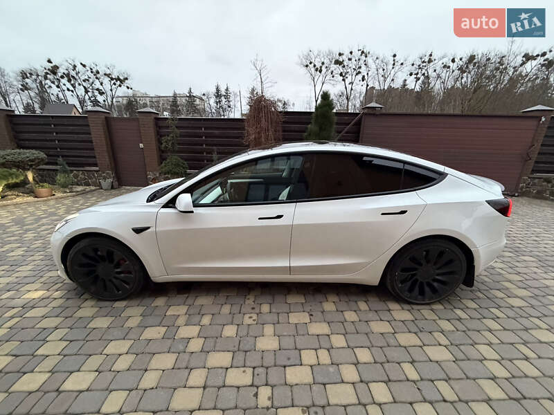 Седан Tesla Model 3 2022 в Хмельницькому