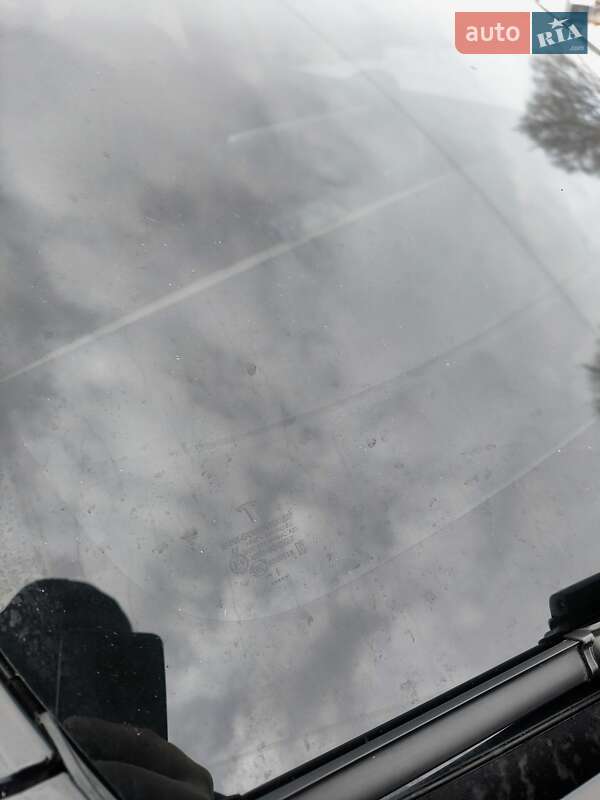 Седан Tesla Model 3 2018 в Днепре