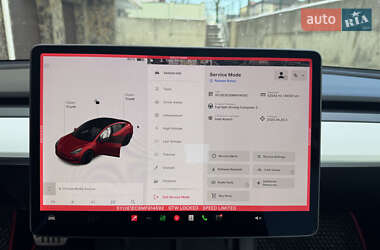 Седан Tesla Model 3 2021 в Львові