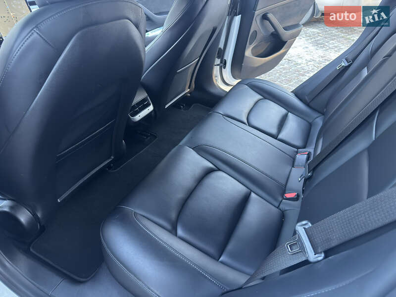 Седан Tesla Model 3 2021 в Трускавце фото 18 Седан Tesla Model 3 2021 в Трускавце