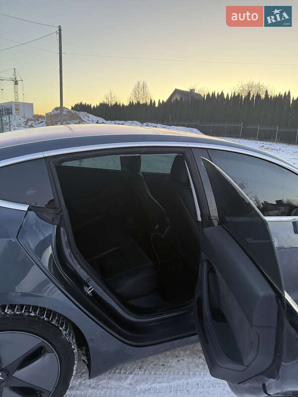 Седан Tesla Model 3 2018 в Луцьку фото 12 Седан Tesla Model 3 2018 в Луцьку