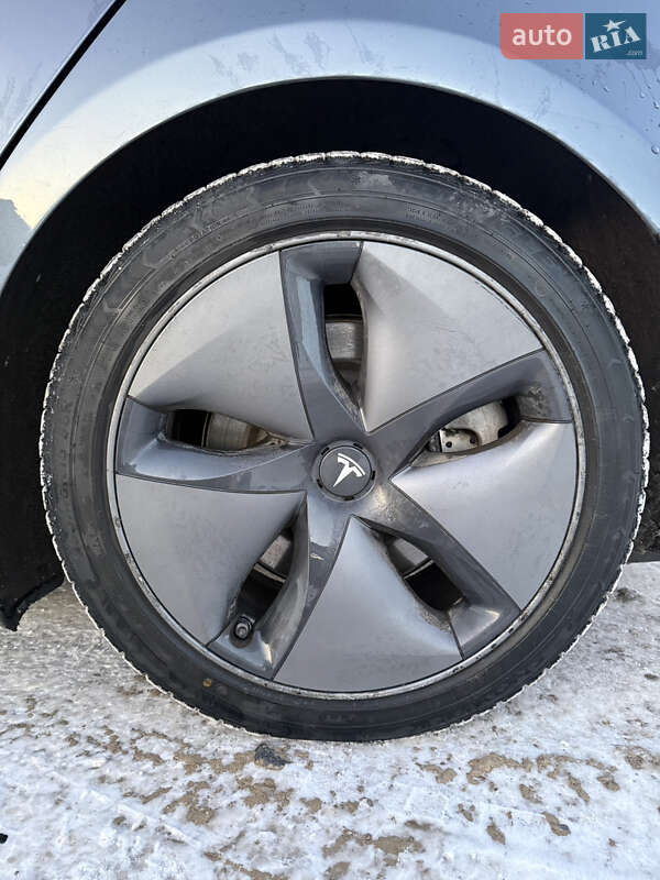 Седан Tesla Model 3 2018 в Луцьку фото 15 Седан Tesla Model 3 2018 в Луцьку