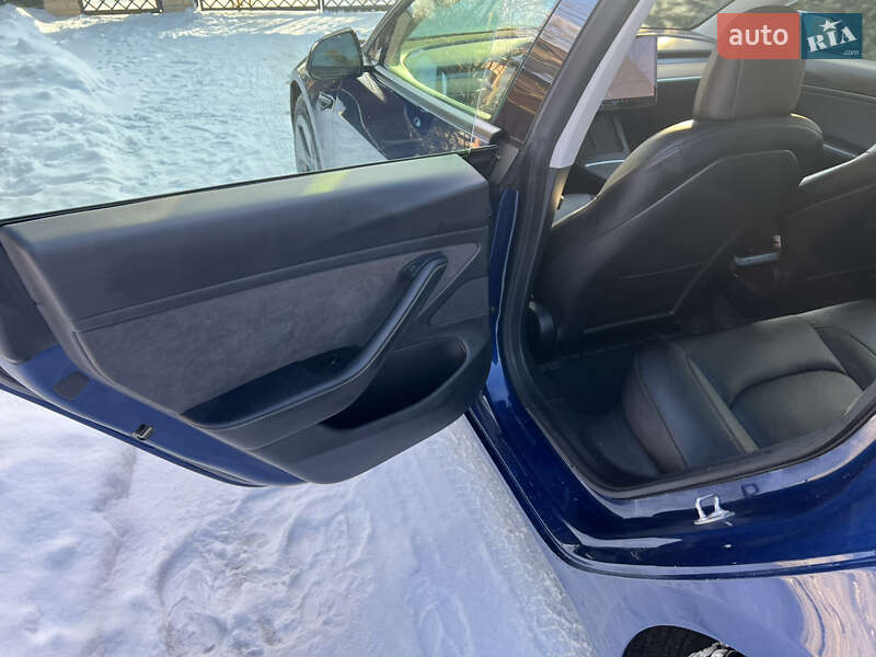 Седан Tesla Model 3 2020 в Киеве фото 11 Седан Tesla Model 3 2020 в Киеве