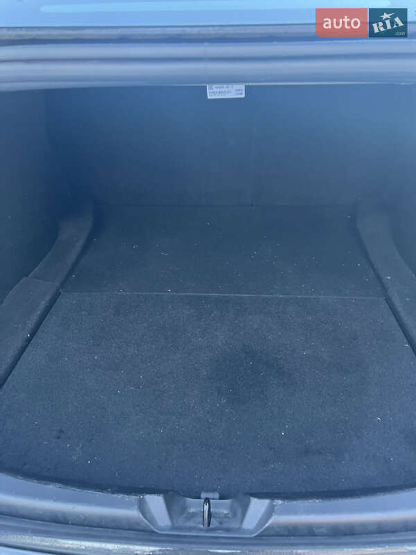 Седан Tesla Model 3 2023 в Львові фото 25 Седан Tesla Model 3 2023 в Львові