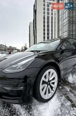 Седан Tesla Model 3 2022 в Дніпрі