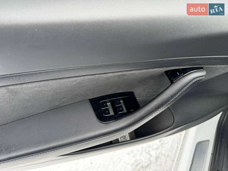 Седан Tesla Model 3 2020 в Луцьку фото 14 Седан Tesla Model 3 2020 в Луцьку