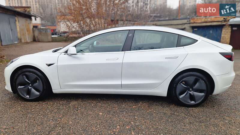 Седан Tesla Model 3 2020 в Києві фото 25 Седан Tesla Model 3 2020 в Києві