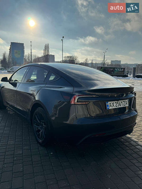 Седан Tesla Model 3 2025 в Харкові фото 6 Седан Tesla Model 3 2025 в Харкові