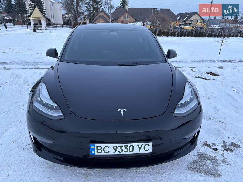Седан Tesla Model 3 2019 в Львові фото 16 Седан Tesla Model 3 2019 в Львові