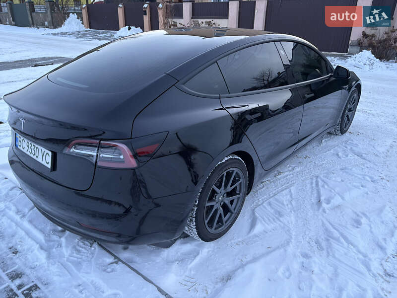 Седан Tesla Model 3 2019 в Львові фото 11 Седан Tesla Model 3 2019 в Львові