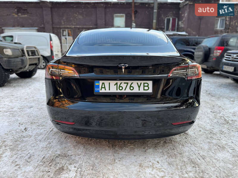 Седан Tesla Model 3 2020 в Киеве фото 6 Седан Tesla Model 3 2020 в Киеве
