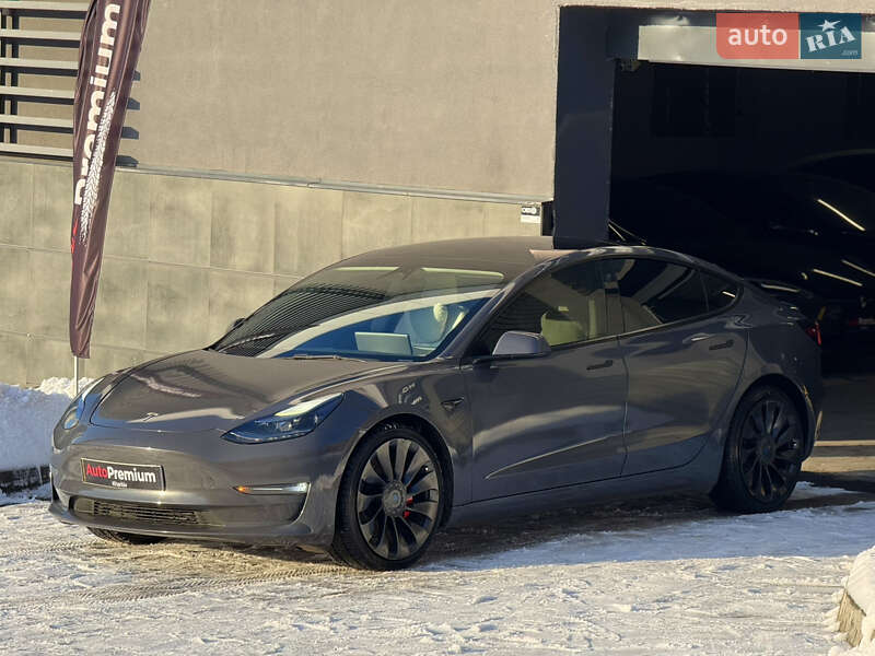 Седан Tesla Model 3 2022 в Харькове