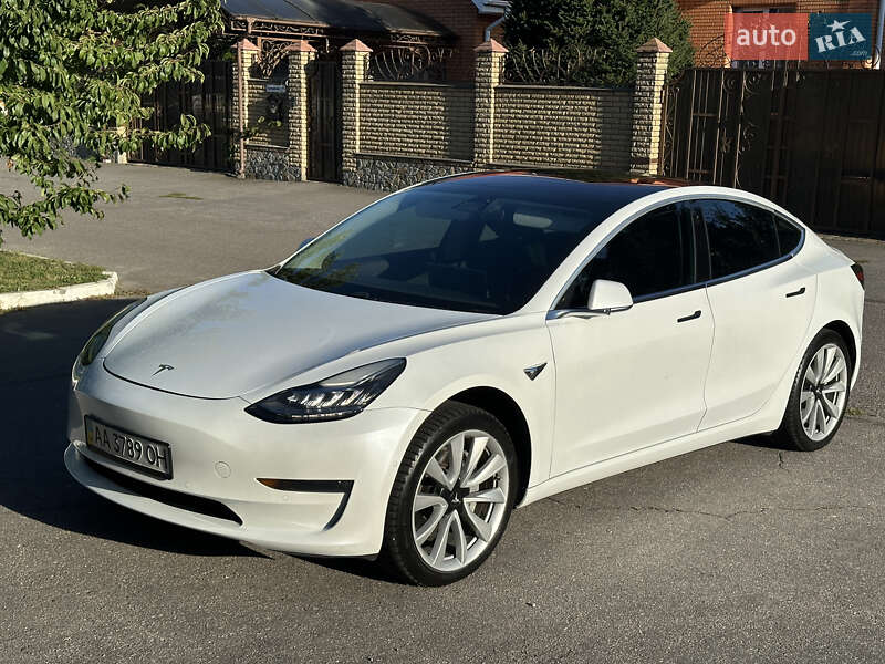 Седан Tesla Model 3 2018 в Киеве фото 7 Седан Tesla Model 3 2018 в Киеве