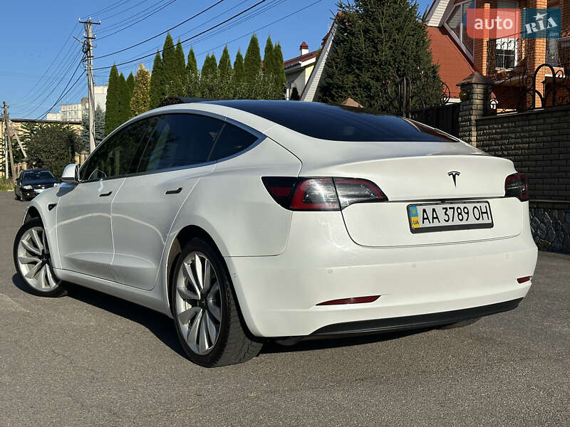 Седан Tesla Model 3 2018 в Киеве фото 11 Седан Tesla Model 3 2018 в Киеве