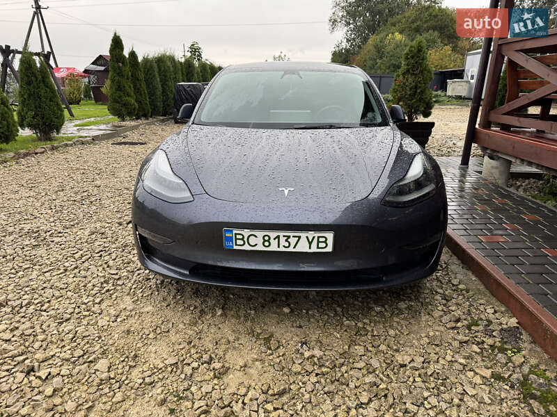 Седан Tesla Model 3 2022 в Ходорове