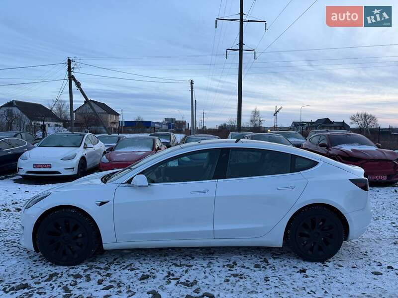 Седан Tesla Model 3 2019 в Луцьку