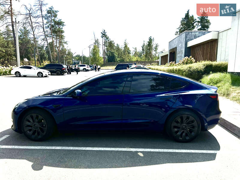 Седан Tesla Model 3 2019 в Києві