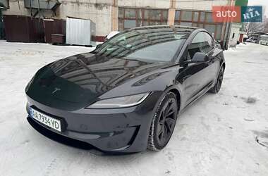 Седан Tesla Model 3 2024 в Киеве