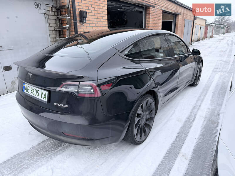 Седан Tesla Model 3 2021 в Новомосковске фото 3 Седан Tesla Model 3 2021 в Новомосковске