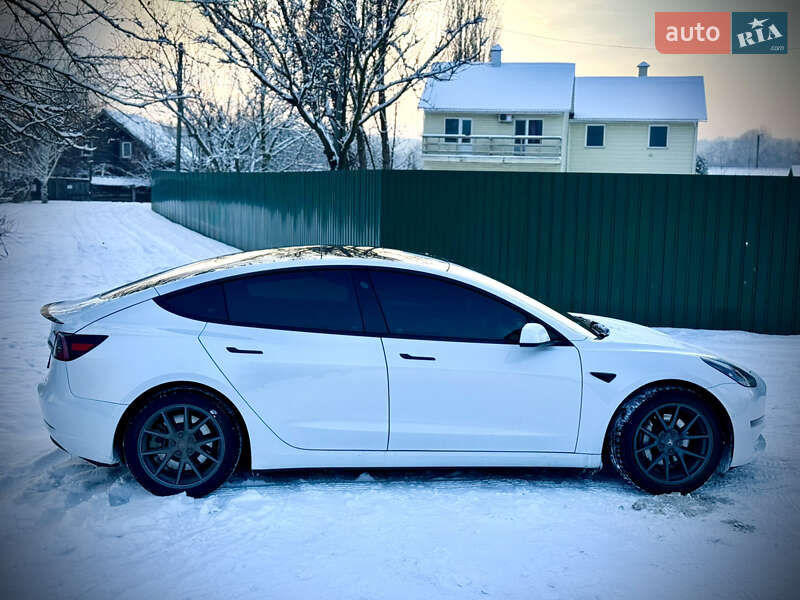 Седан Tesla Model 3 2021 в Полтаве