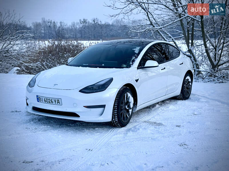 Седан Tesla Model 3 2021 в Полтаве