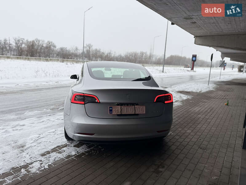 Седан Tesla Model 3 2018 в Киеве