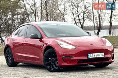 Седан Tesla Model 3 2023 в Дніпрі