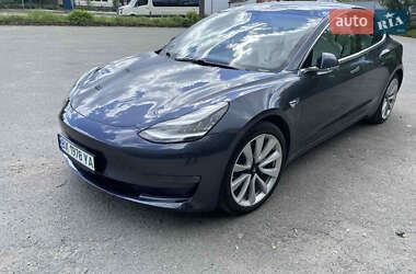 tesla model-3 2020 в Шепетовка от профессионального продавца Андрій