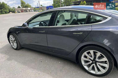 Седан Tesla Model 3 2020 в Шепетовке