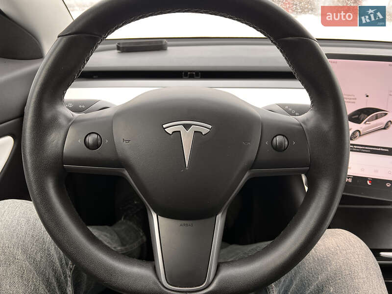 Седан Tesla Model 3 2019 в Киеве фото 18 Седан Tesla Model 3 2019 в Киеве