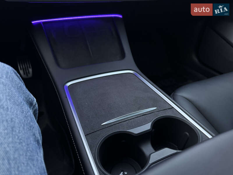 Седан Tesla Model 3 2021 в Киеве фото 25 Седан Tesla Model 3 2021 в Киеве