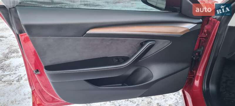 Седан Tesla Model 3 2022 в Черкассах фото 23 Седан Tesla Model 3 2022 в Черкассах