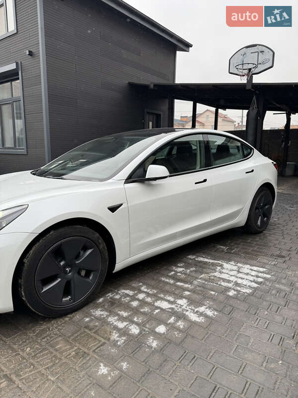 Седан Tesla Model 3 2022 в Одессе